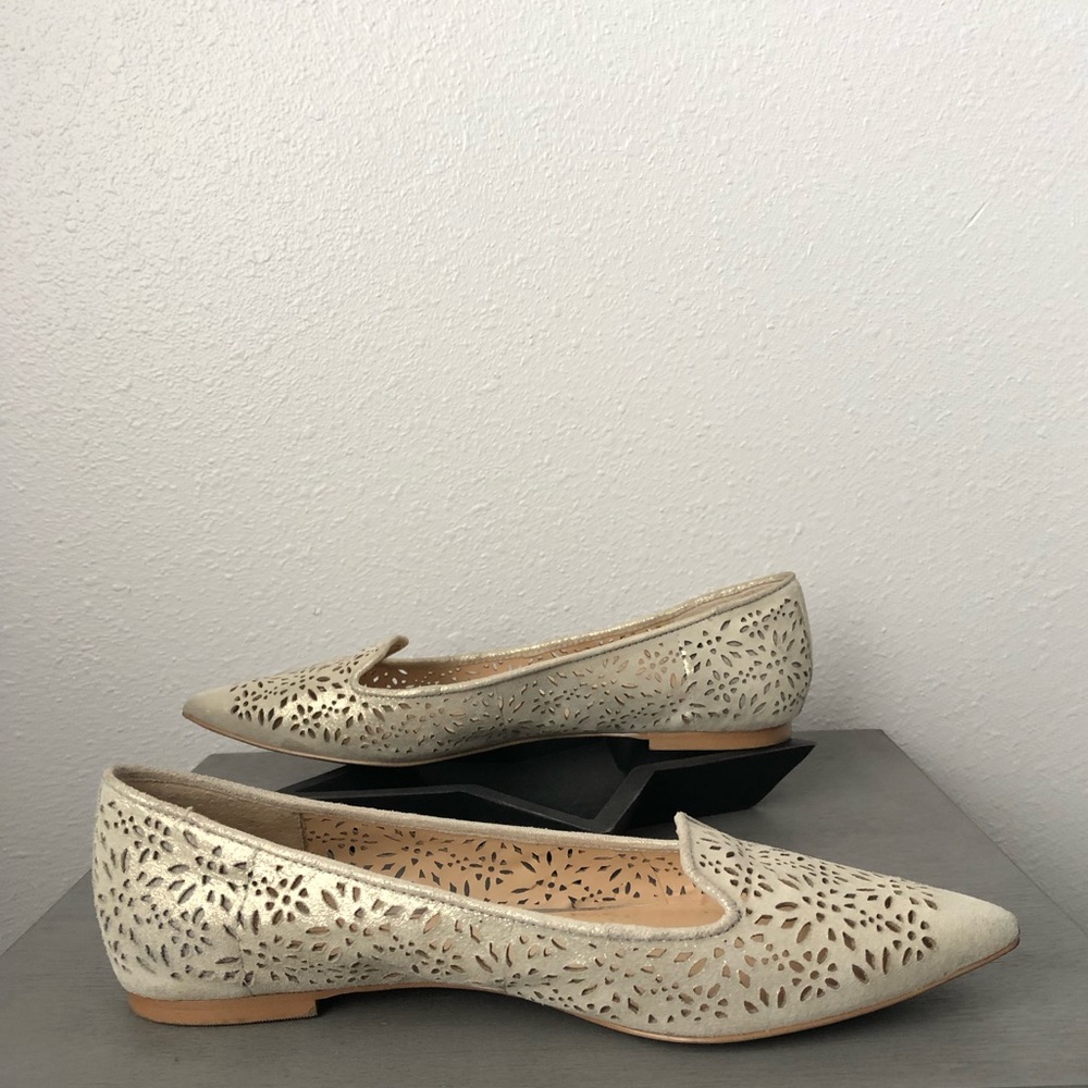 Vince Camuto Estina Laser Cut Flats - Picture 4 of 8